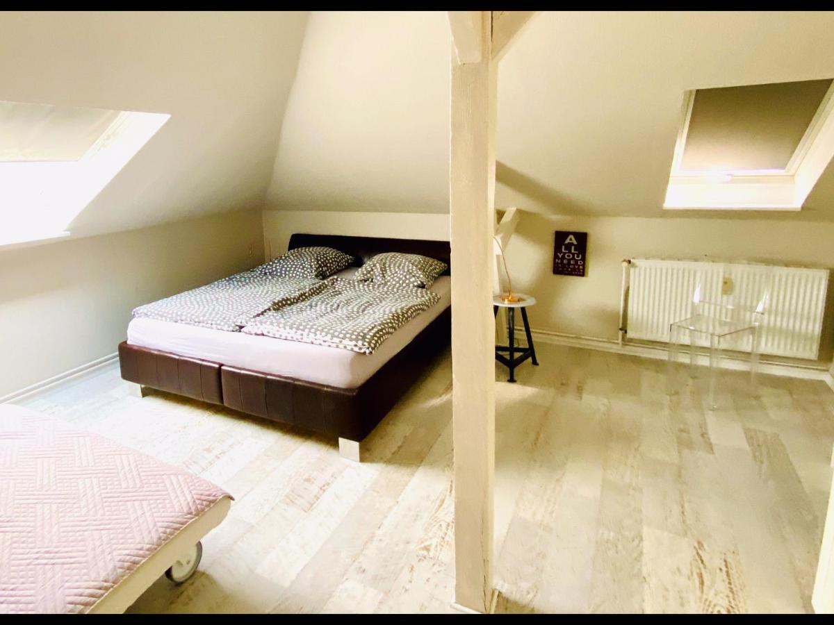 Ankerplatz Neumuenster, Parkplatz Apartment ภายนอก รูปภาพ