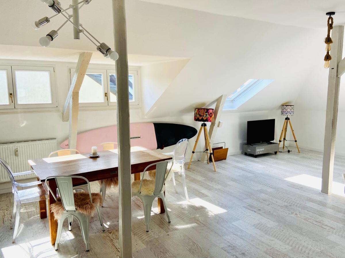 Ankerplatz Neumuenster, Parkplatz Apartment ภายนอก รูปภาพ